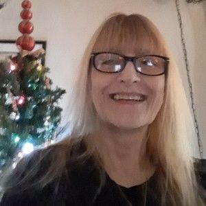 Meet your Posher, Janet